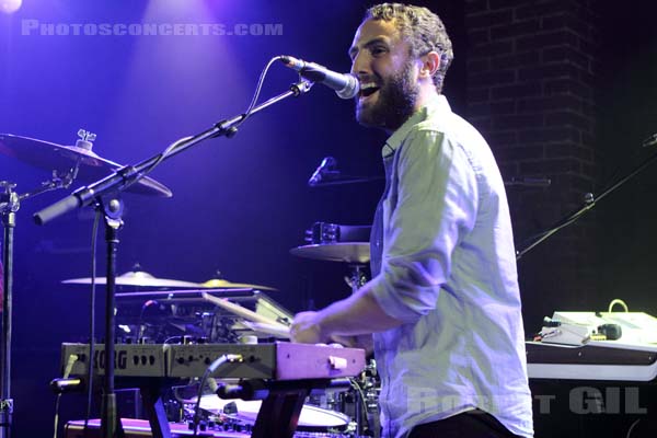 LOCAL NATIVES - 2009-10-15 - PARIS - La Maroquinerie - 